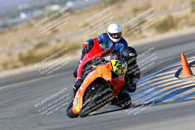 media/Jan-09-2022-SoCal Trackdays (Sun) [[2b1fec8404]]/Turn 11 (935am)/